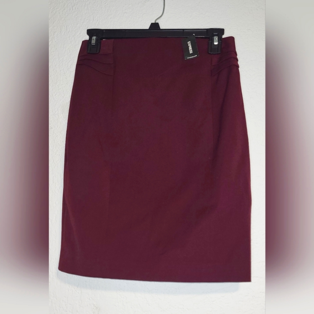 Express straight knee-length skirt Size 2